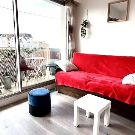 Apartman Sunny With Balcony - Buttes Chaumont Park Párizs